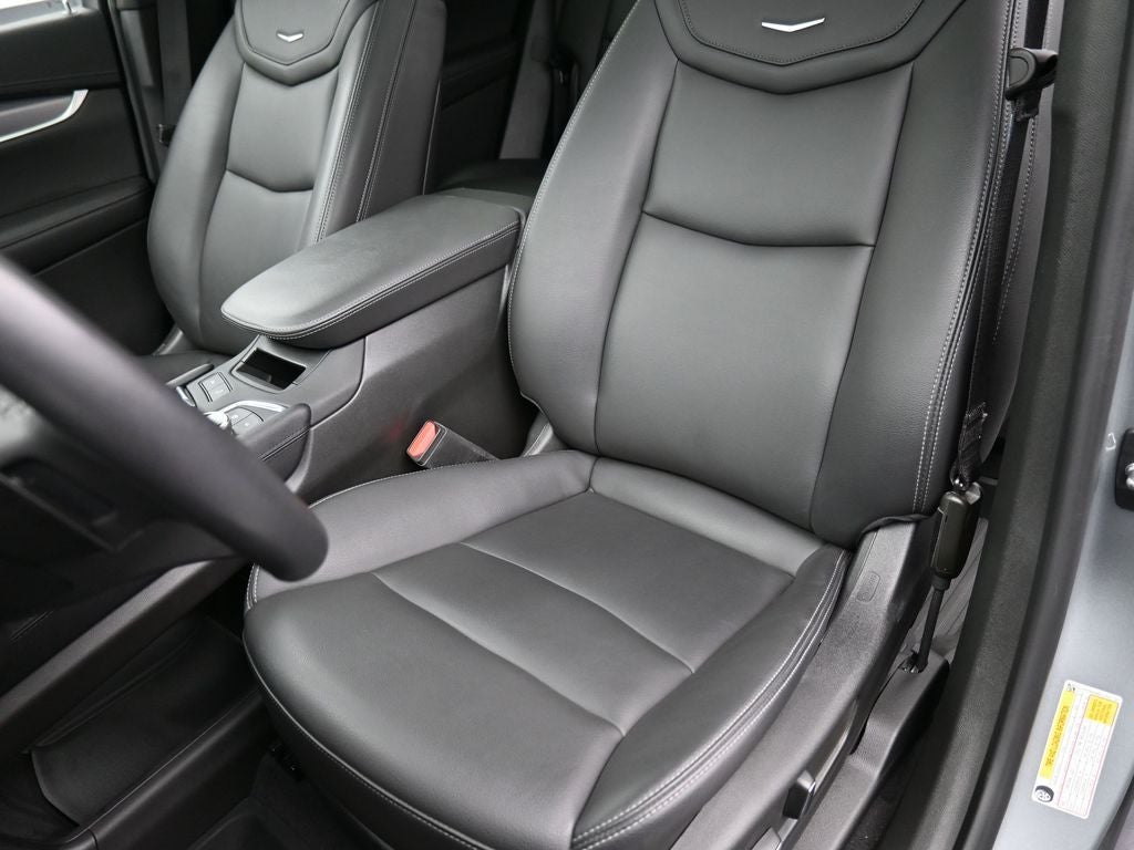 2023 Cadillac XT6 FWD Luxury