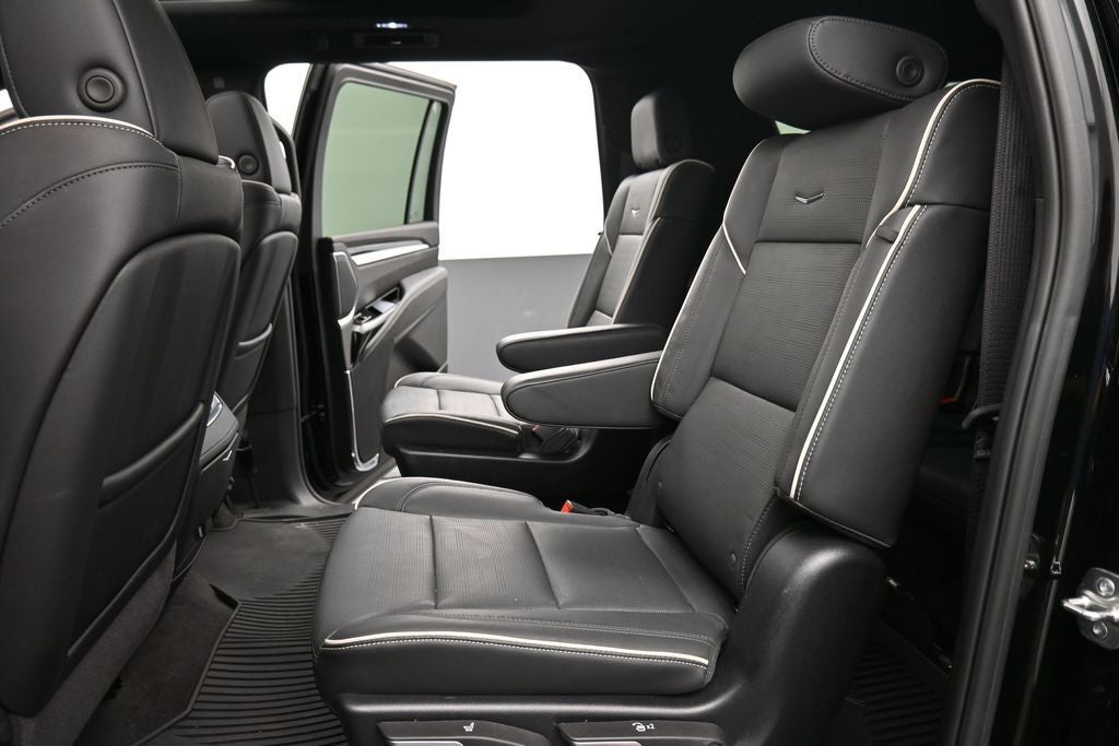 2025 Cadillac Escalade ESV 4WD Sport