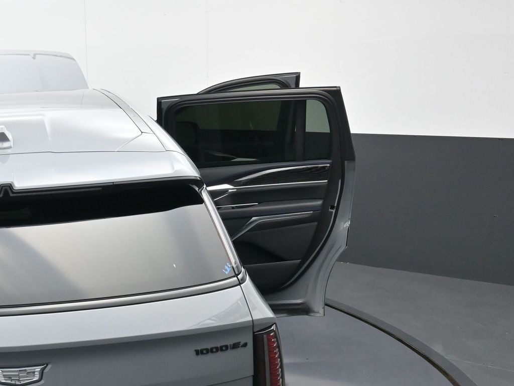 2026 Cadillac ESCALADE IQ Sport