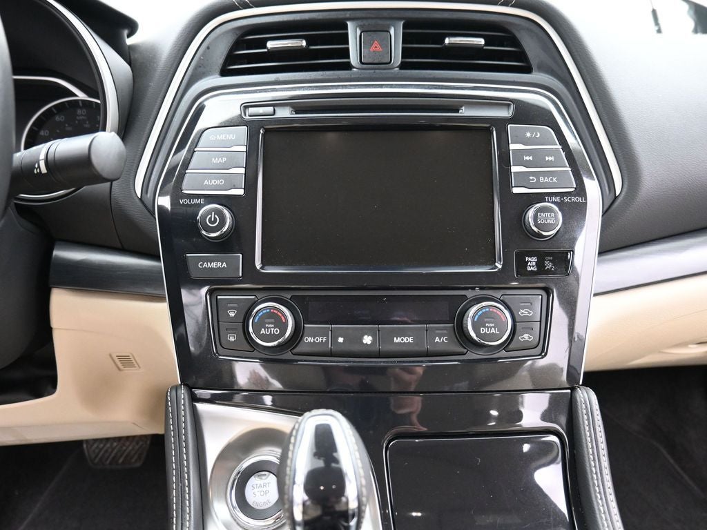 2022 Nissan Maxima Platinum