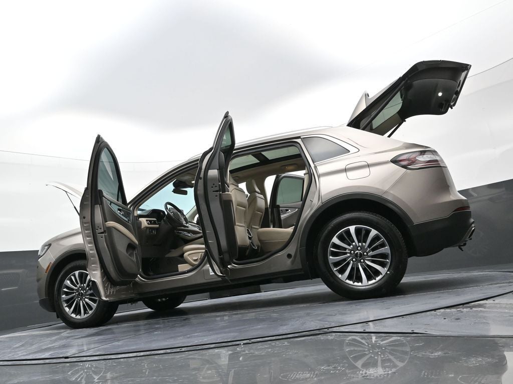 2021 Lincoln Nautilus Reserve