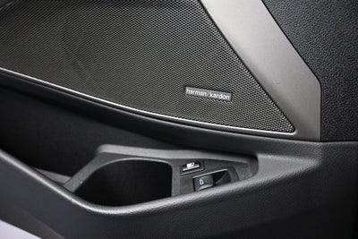 2023 BMW 3 Series 330e xDrive