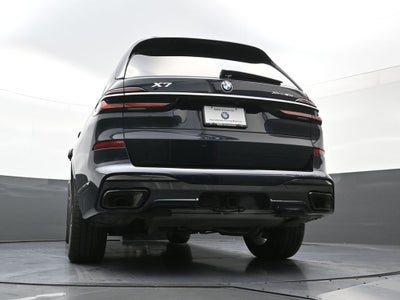 2025 BMW X7 xDrive40i