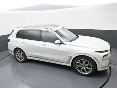 2025 BMW X7 xDrive40i