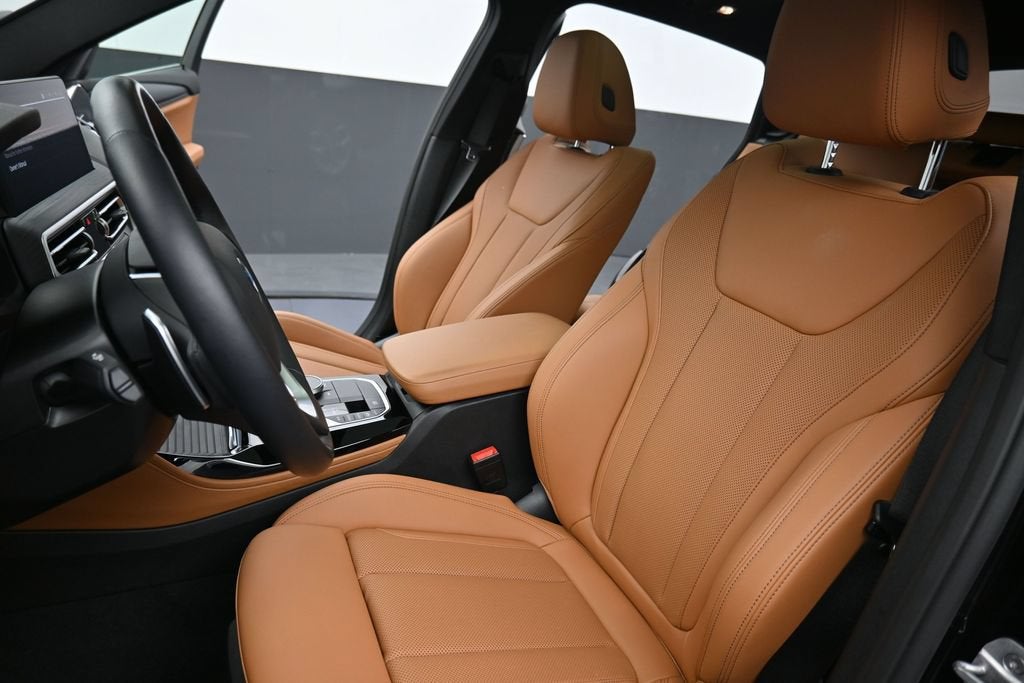 2024 BMW X4 xDrive30i