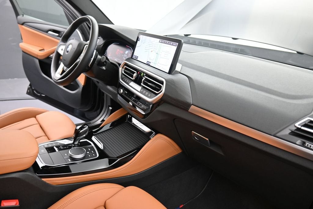 2024 BMW X4 xDrive30i
