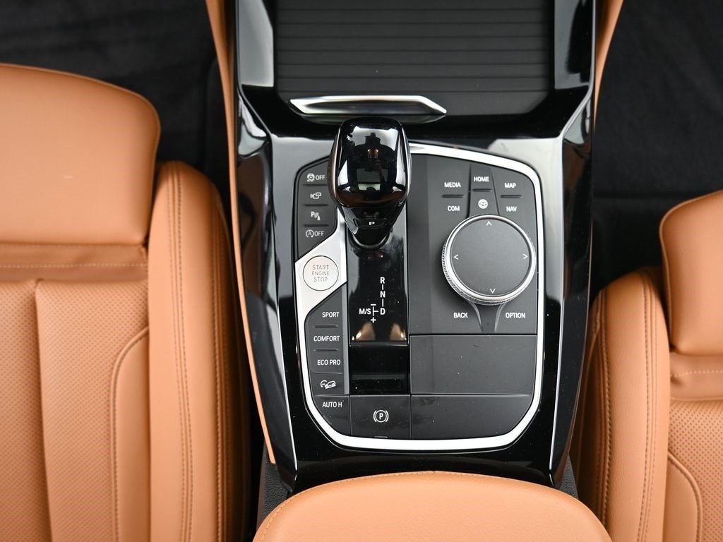 2025 BMW X4 xDrive30i