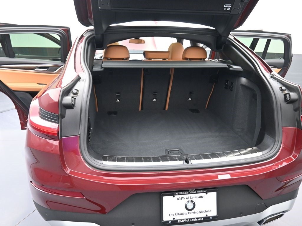 2025 BMW X4 xDrive30i