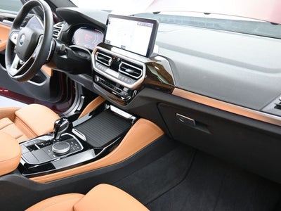 2025 BMW X4 xDrive30i