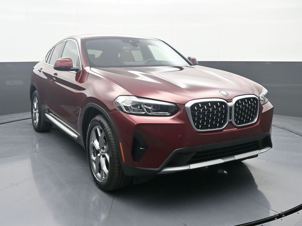 2025 BMW X4 xDrive30i