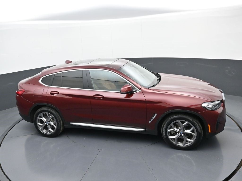 2025 BMW X4 xDrive30i