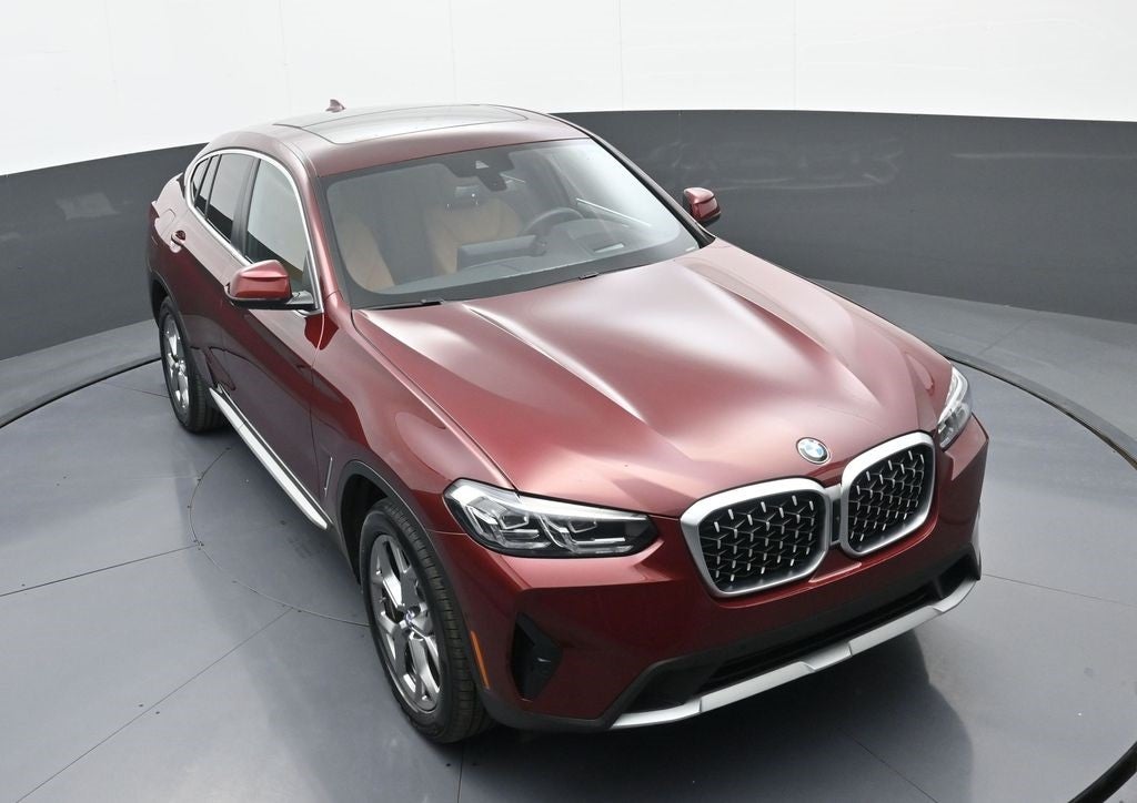 2025 BMW X4 xDrive30i