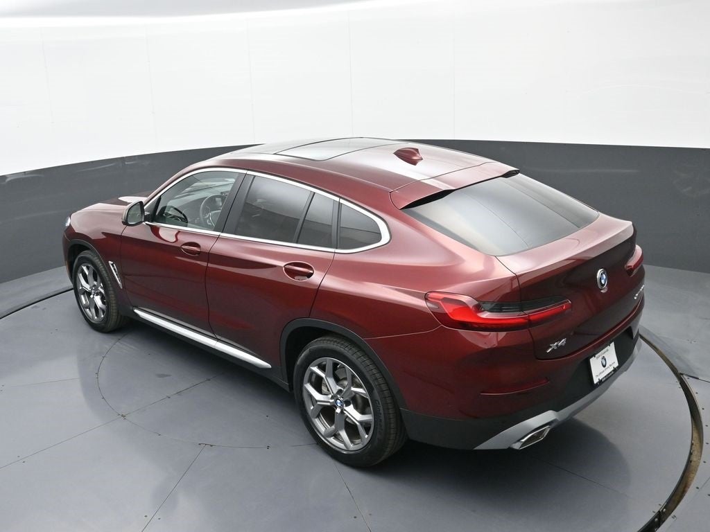 2025 BMW X4 xDrive30i
