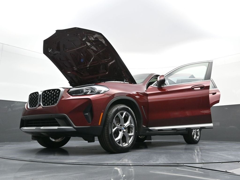 2025 BMW X4 xDrive30i