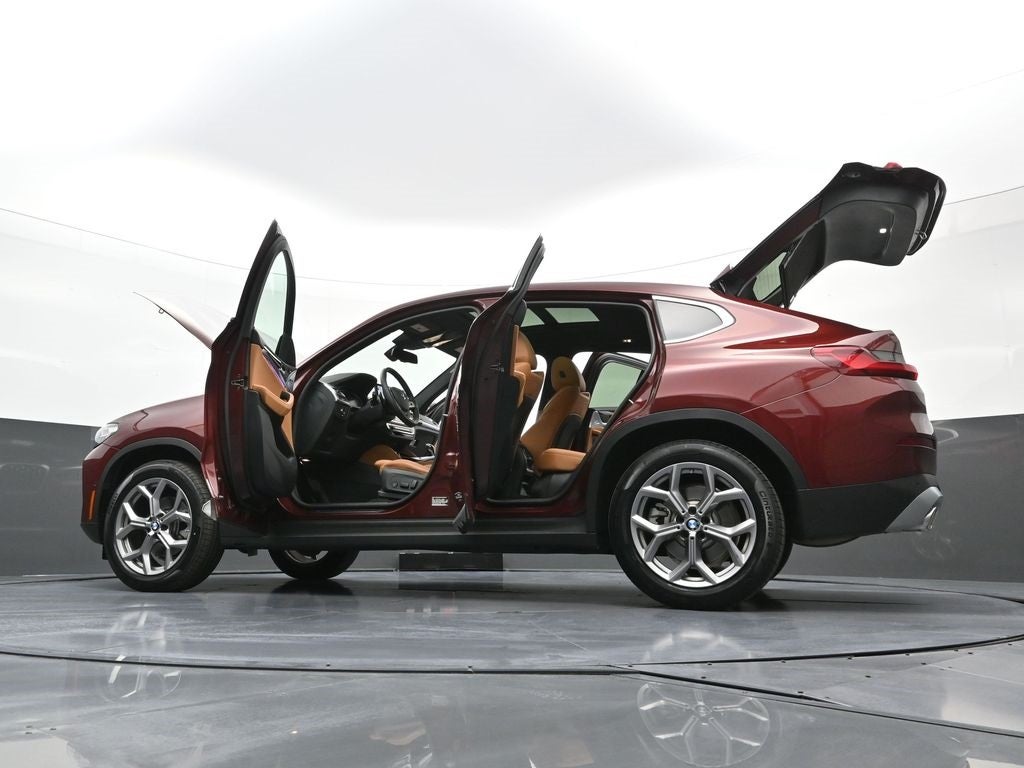 2025 BMW X4 xDrive30i