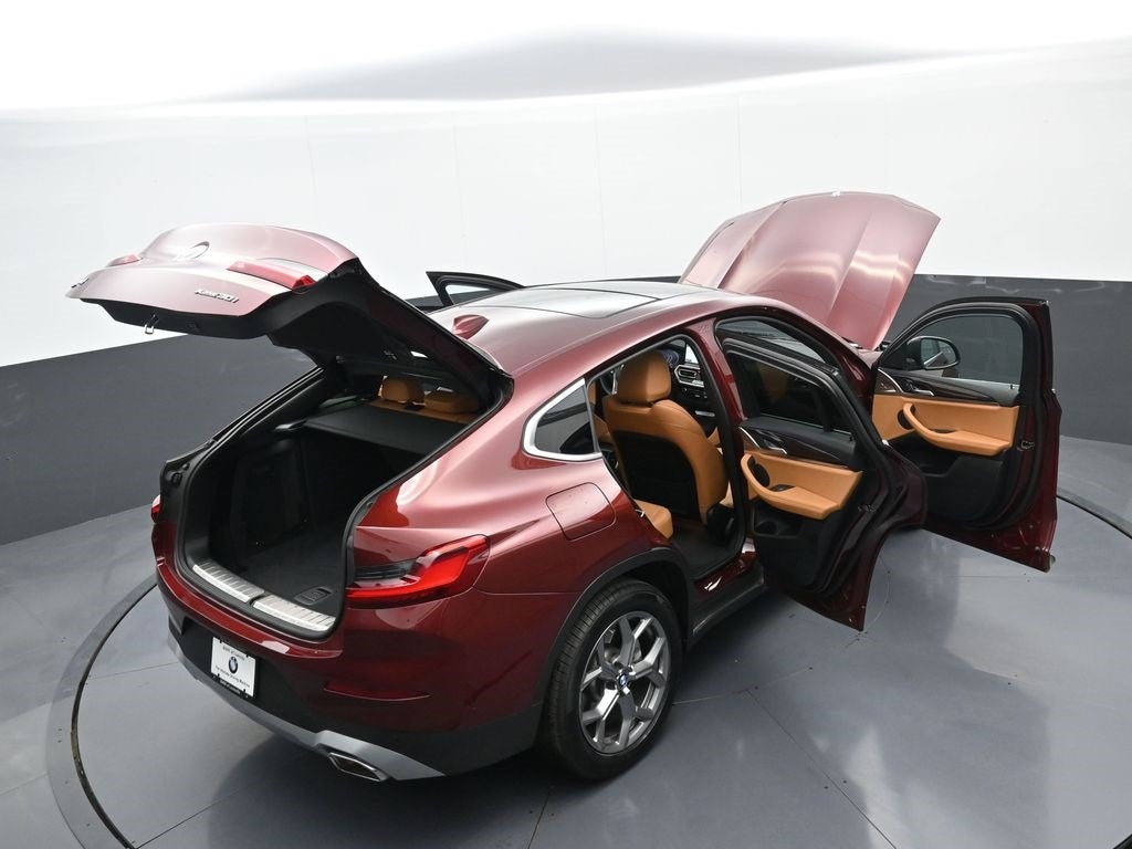 2025 BMW X4 xDrive30i