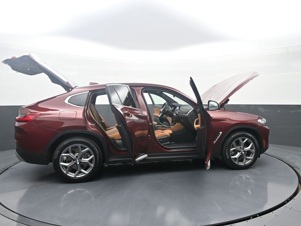 2025 BMW X4 xDrive30i