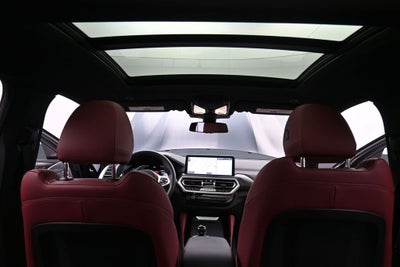 2025 BMW X4 xDrive30i