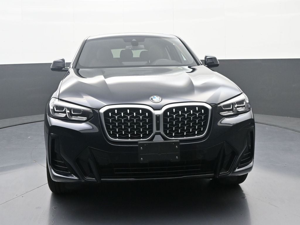 2025 BMW X4 xDrive30i