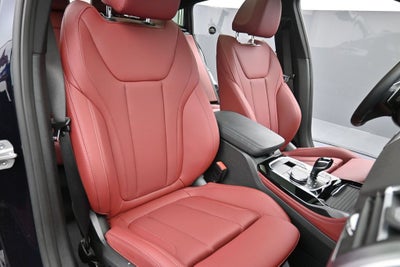 2025 BMW X4 xDrive30i
