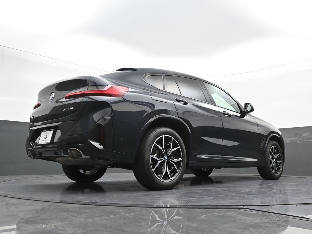 2025 BMW X4 xDrive30i
