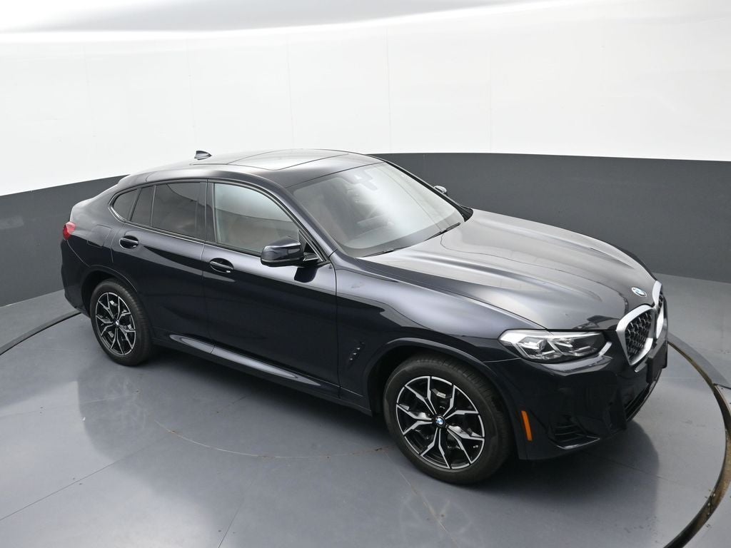 2025 BMW X4 xDrive30i
