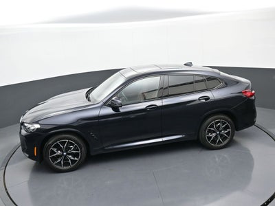 2025 BMW X4 xDrive30i