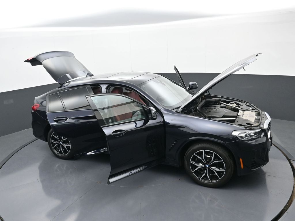 2025 BMW X4 xDrive30i