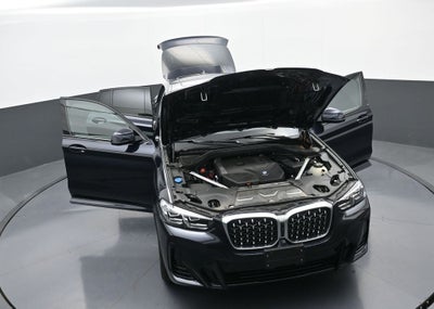 2025 BMW X4 xDrive30i