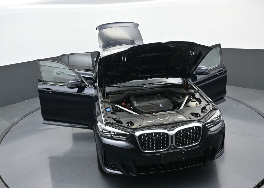 2025 BMW X4 xDrive30i