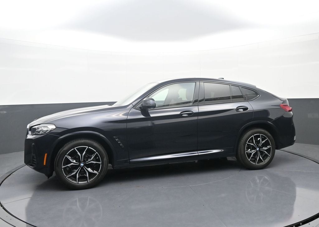 2025 BMW X4 xDrive30i