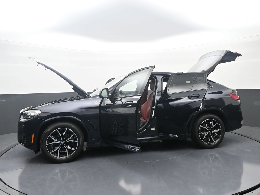 2025 BMW X4 xDrive30i