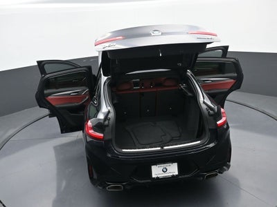 2025 BMW X4 xDrive30i