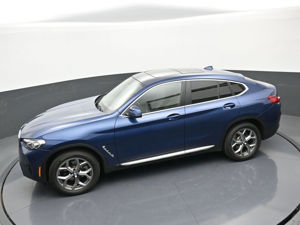 2025 BMW X4 xDrive30i