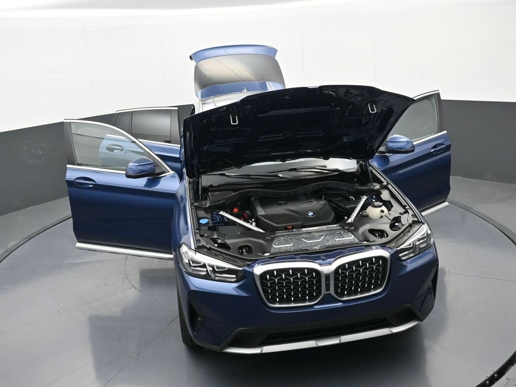 2025 BMW X4 xDrive30i