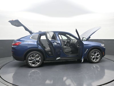2025 BMW X4 xDrive30i