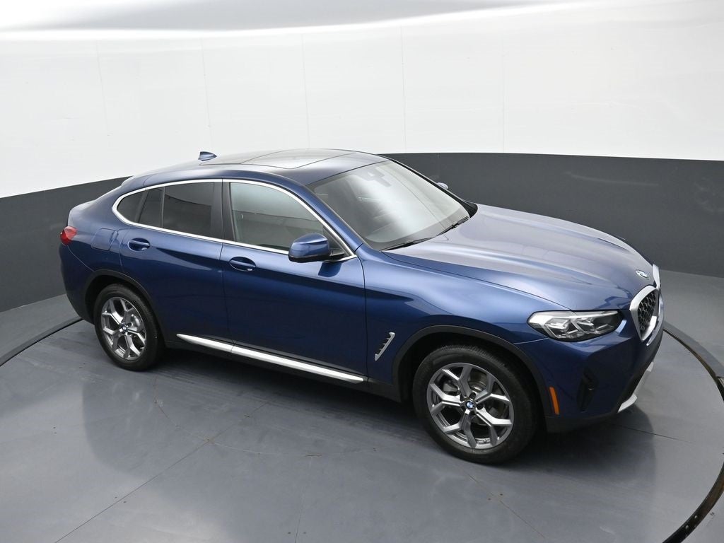 2025 BMW X4 xDrive30i