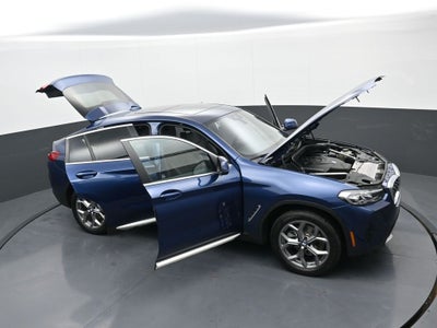 2025 BMW X4 xDrive30i