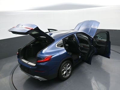 2025 BMW X4 xDrive30i