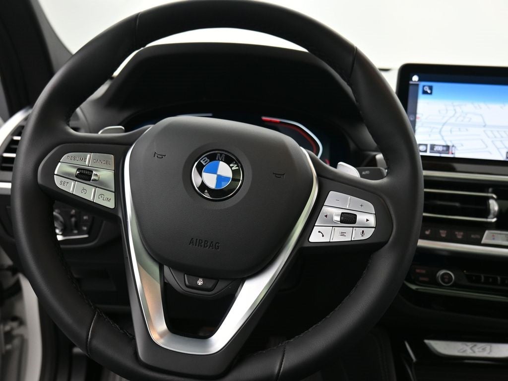 2025 BMW X4 xDrive30i