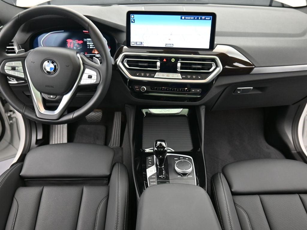 2025 BMW X4 xDrive30i
