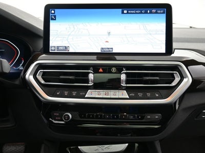 2025 BMW X4 xDrive30i