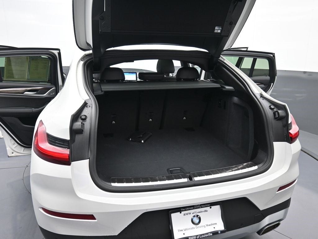 2025 BMW X4 xDrive30i