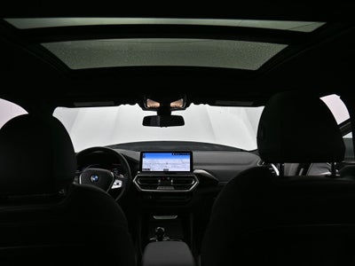 2025 BMW X4 xDrive30i
