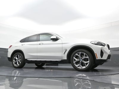 2025 BMW X4 xDrive30i