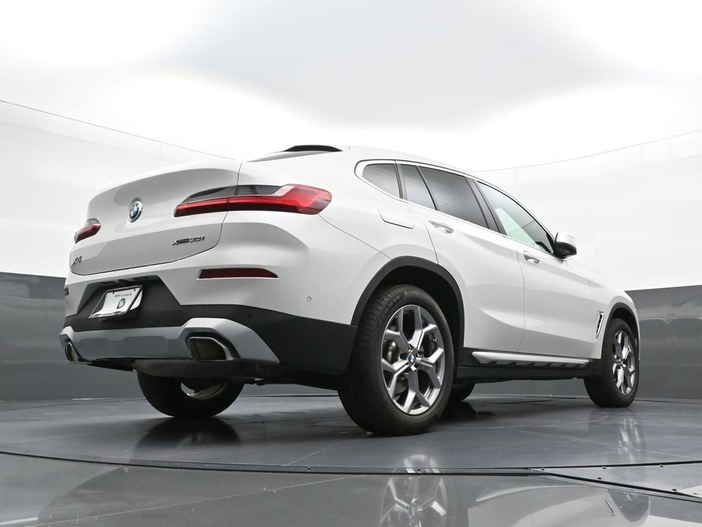 2025 BMW X4 xDrive30i