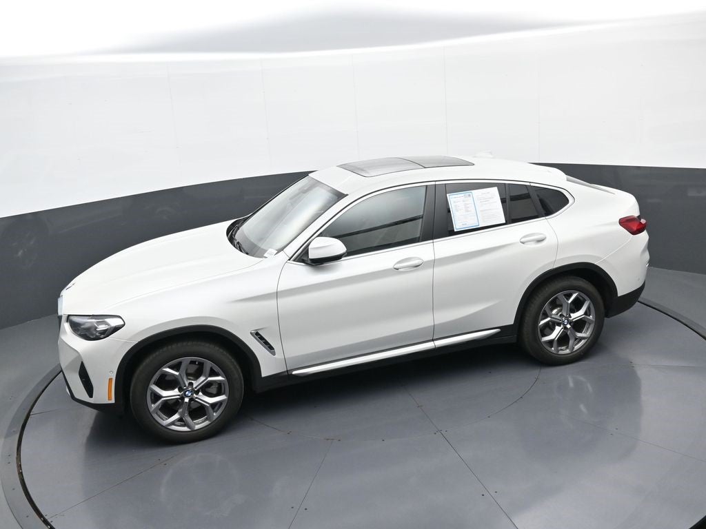 2025 BMW X4 xDrive30i