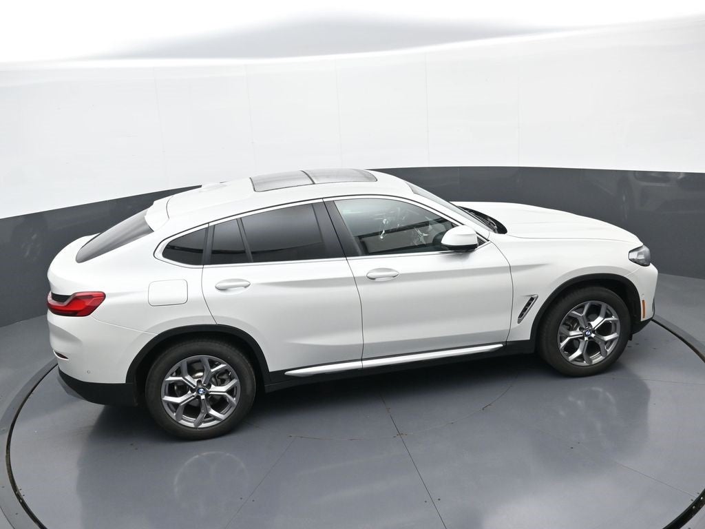 2025 BMW X4 xDrive30i