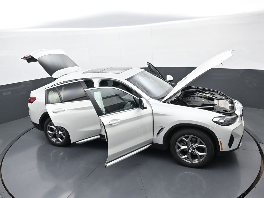 2025 BMW X4 xDrive30i