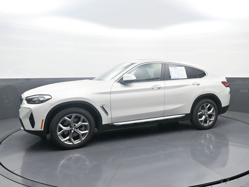 2025 BMW X4 xDrive30i